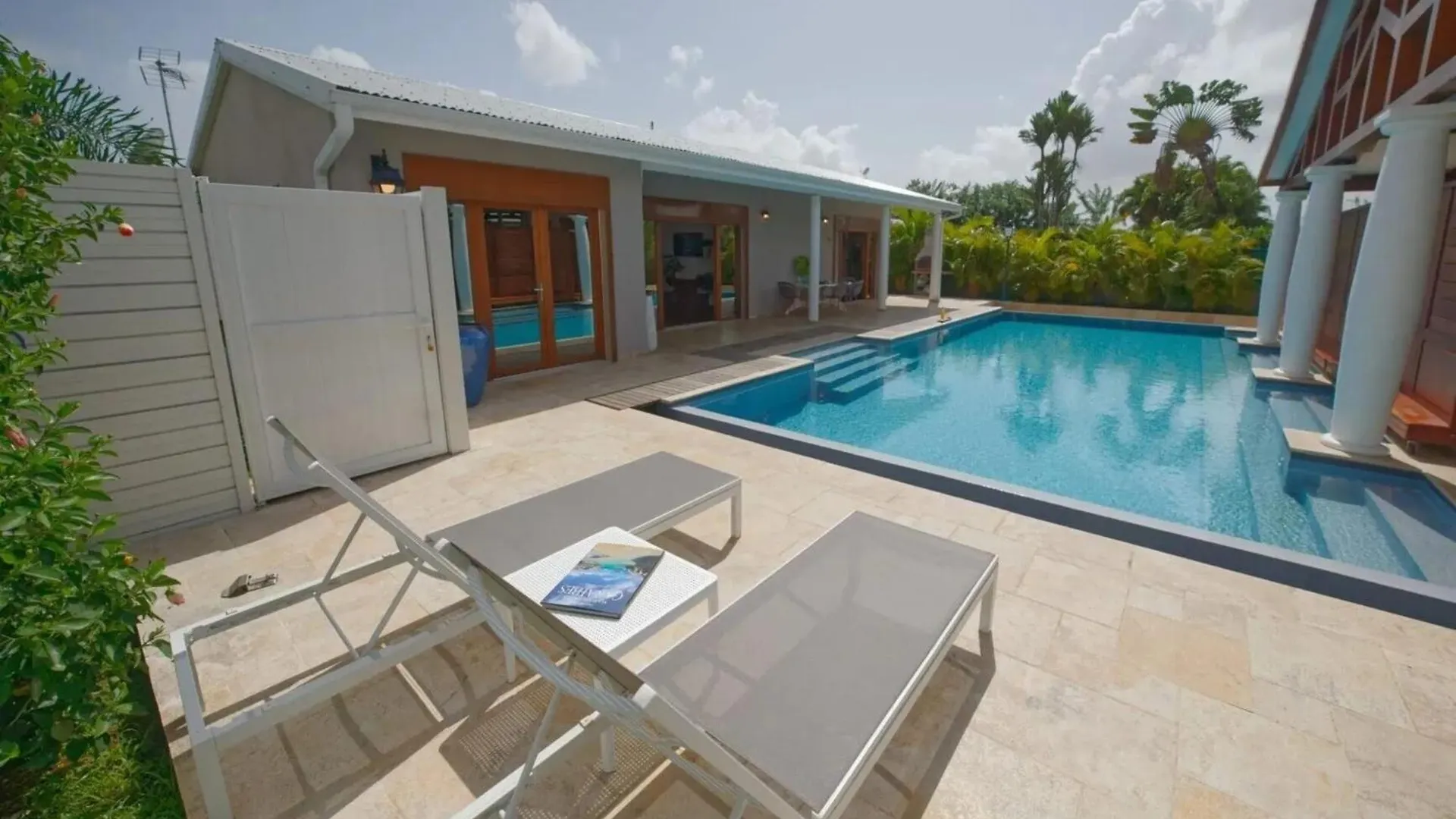 Villa Charmante A Le Lamentin Avec Piscine